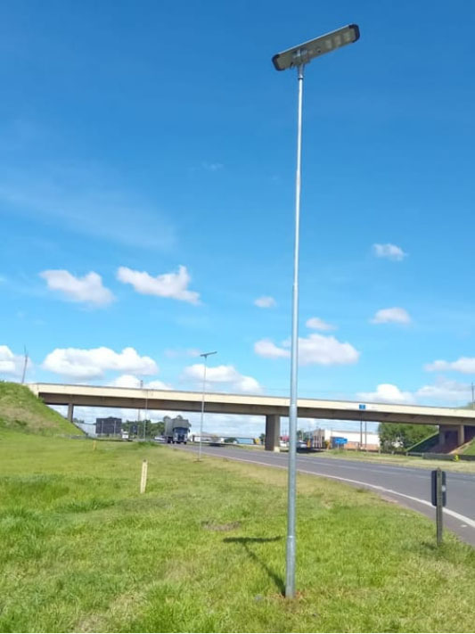 Empowering Brazil Highways with Solar Street Lights