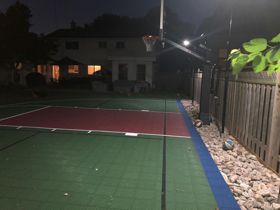 Goldsuno 8W Solar Garden Lights Lighting at A Basketball Court in Canada
